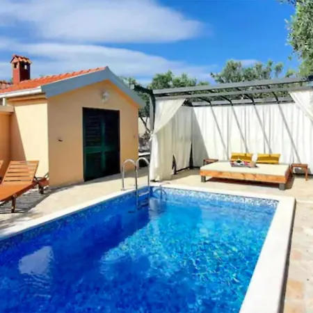 Amazing In Kastel Novi With Kitchen Holiday home