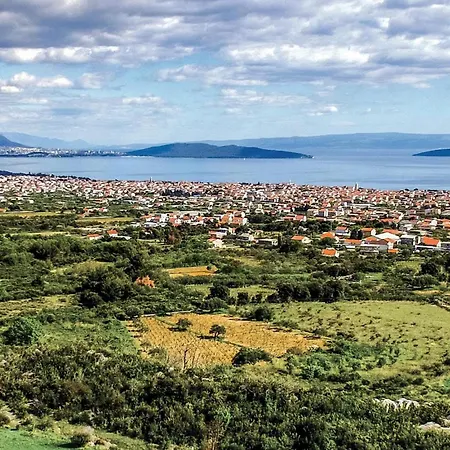 Amazing In Kastel Novi With Kitchen * Kastela